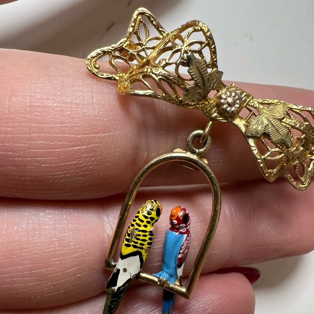 Vintage possibly antique 14K yellow gold brooch with 2 birds 5.77g
